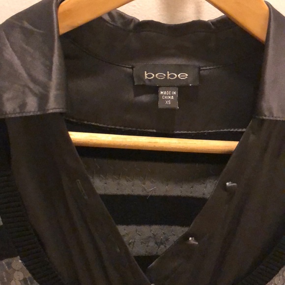 Grey/Black Sequence silk BEBE blouse - Picture 3 of 4